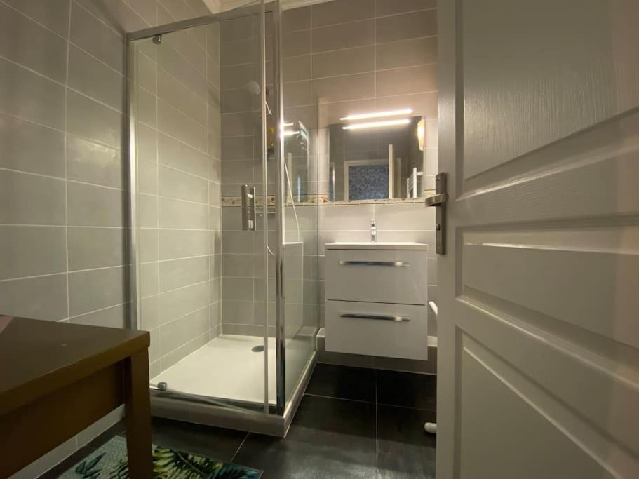 L'Appartement Jebari - Esprit Loft Carcassonne Proche Cite Medieval Et Aeroport מראה חיצוני תמונה